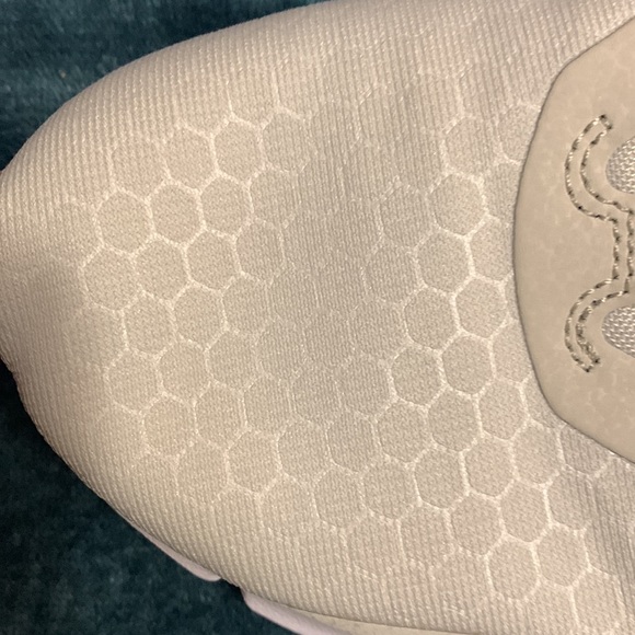 Nike Shoes - Picture 8 of 9